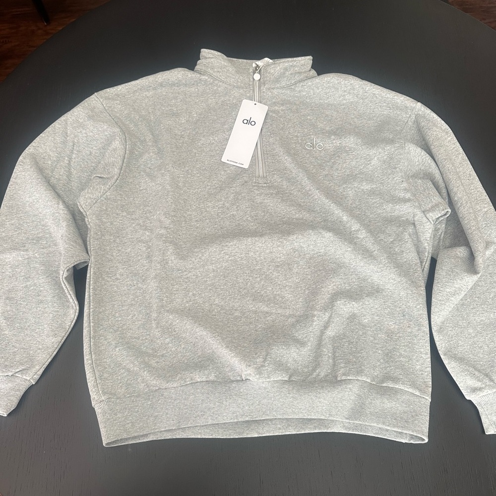 ALO Yoga Men’s Light Heather Gray Quarter-Zip Pullover